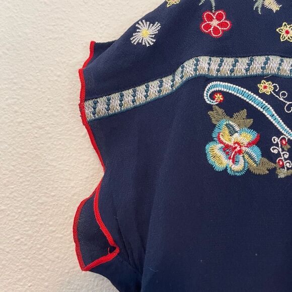 John Mark Embroidered Floral Blouse Size Small - Picture 6 of 12